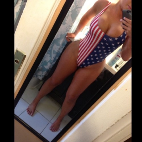 memorial-day-thick-girls-13